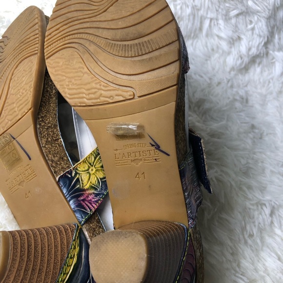 L'Artiste by Spring Step Multicolor Floral Sandals - Picture 13 of 15